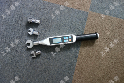 數(shù)顯扭矩扳手