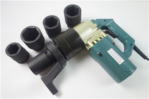 ���{����̖ݔ����Ť��260N.m늄���Ͳ����